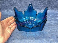 Vtg blue art glass bowl