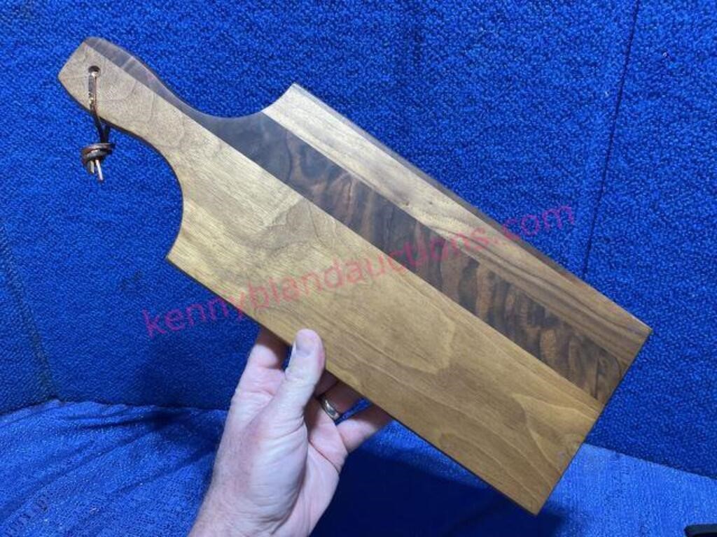 Handmade 6x17 cutting board (mahog-walnut)