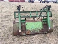 JD 6 ft bucket with grapple fork