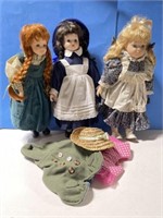 3 Porcelain Dolls, Small Dog Sweater