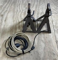 Pair of Jack Stands & Hoses