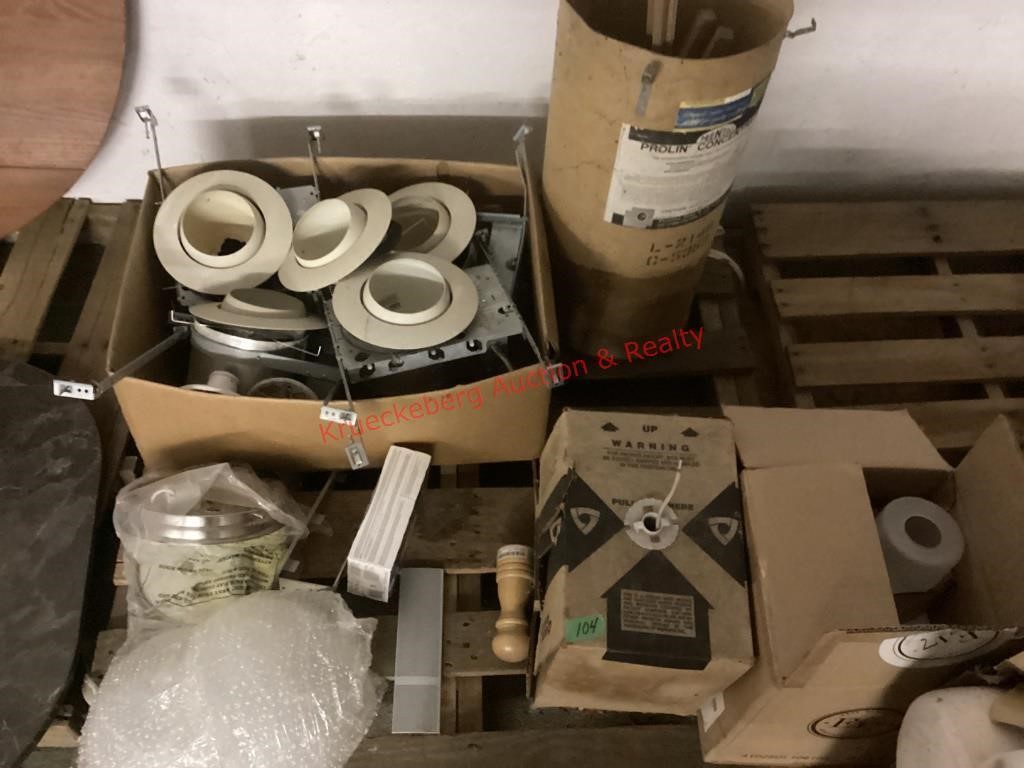 Assorted Light Fixtures & Pull Pack
