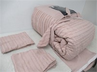 3-Pc King House & Home Comforter Set
