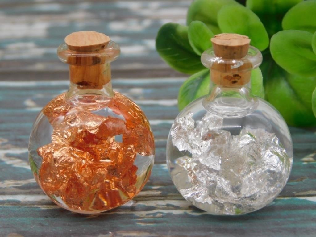 COPPER AND SILVER FLAKES IN BOTTLES ROCK STONE LAP