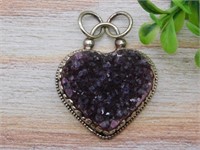 AMETHYST PENDANT WITH INTRICATE TOOLING ROCK STONE