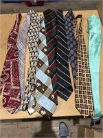 Men’s neck ties lot of 9