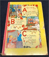 Untitled ABC Book - "A is een aapje, dat eet uit z