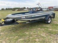 1987 Bomber Runabout Boat