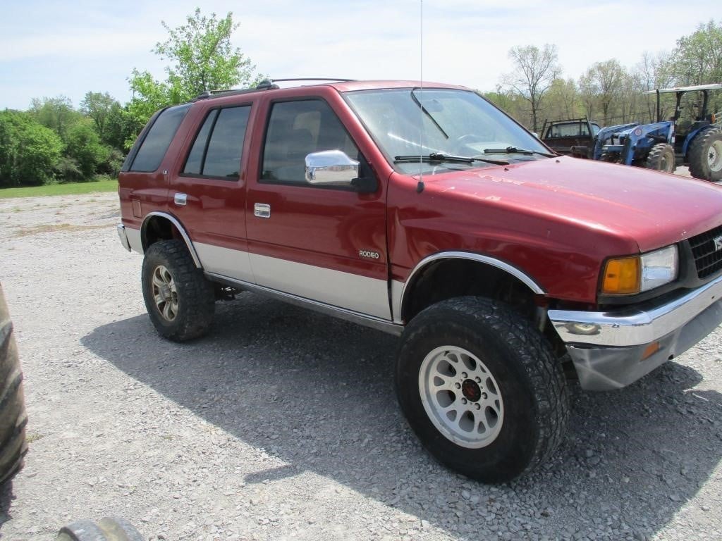 514-1994 ISUZU RODEO 5SP,HAS TITLE-AS IS