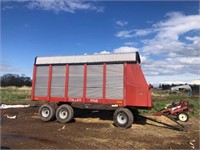 Miller Pro 5300 Forage Box, 18' with Tandem Axle
