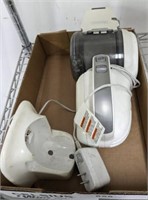 BLACK AND DECKER VACC WITH CHARGING BASE