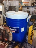 Lowes branded Rubbermaid drinking cooler