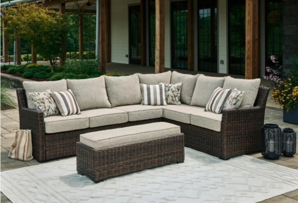 Ashley Brook Ranch Outdoor Sectional W/ Bench