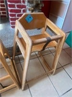 Baby seat 27" highchair light wood