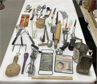 Kitchen lot w/ cheese graters