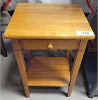 ACCENT TABLE WITH ONE DRAWER