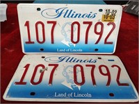 2 Vintage Illinois Car Tags 107-0792