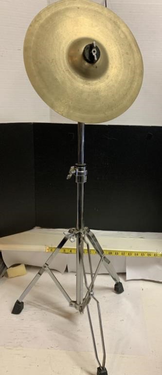 Cymbal on stand