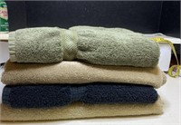 4-Bath towels 30x50 inch