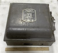 Squared D electric safety switch  box 15 x 7 x 13