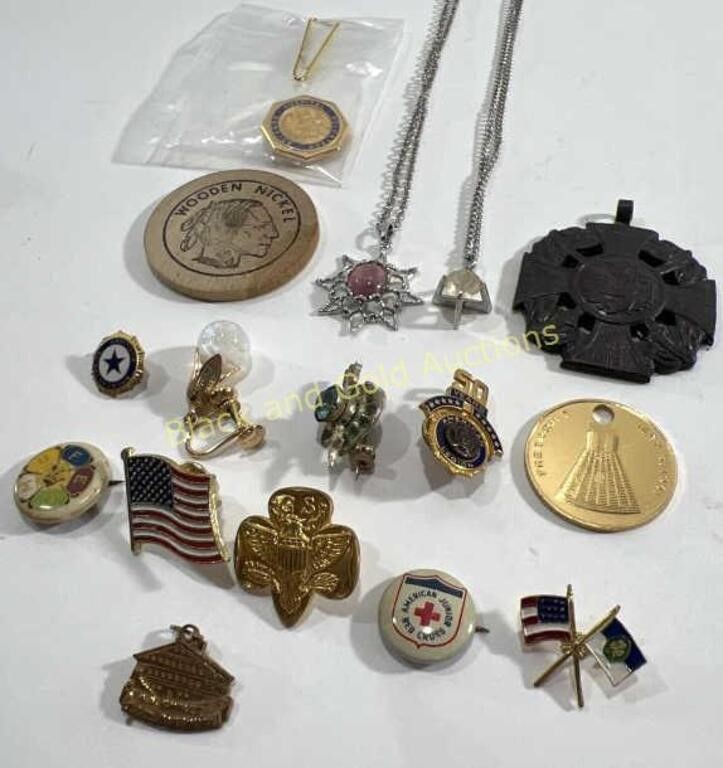 United States Pins & Jewelry
