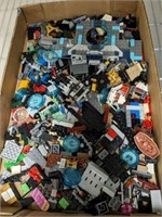 TRAY OF LEGOS, BUILDING BLOCKS