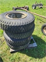 4x 10- 20 drive tires on rims