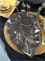 Metal leaf tray