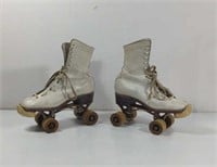 Vintage Gilash Roller Skates With Wooden Chicago