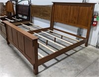 QSWO King Panel Bed In Michael's Cherry
