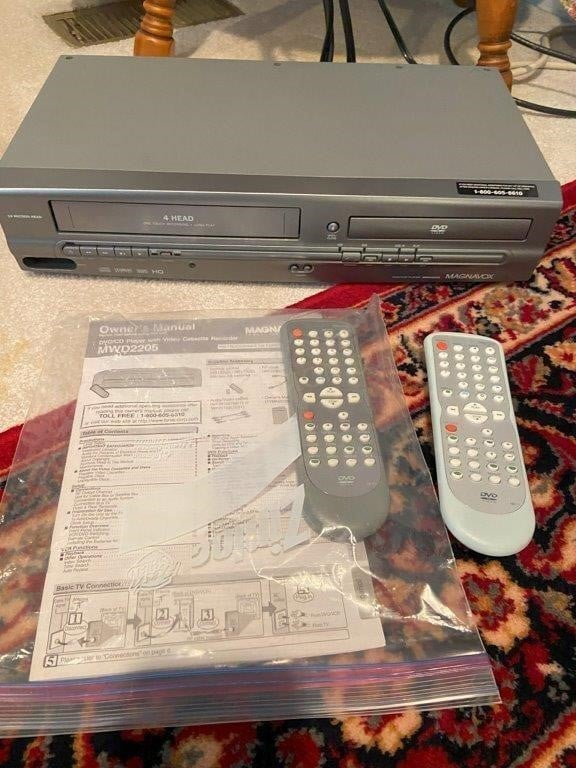 Magnavox VHS/DVD Combo