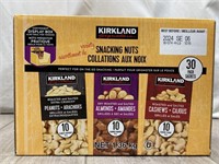 Signature Snacking Nuts