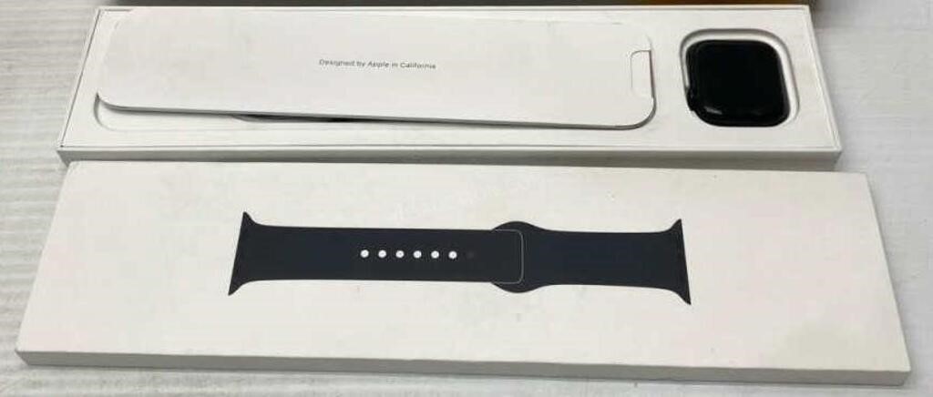Apple Watch SE 2nd Gen 40mm - Used