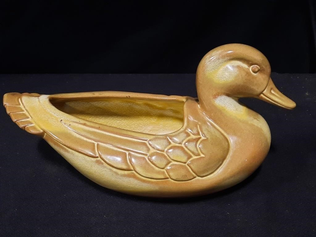 Frankcoma Pottery Duck