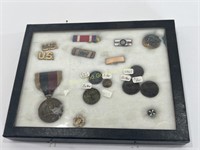 WW1 & Civil War Buttons/Pins in Case