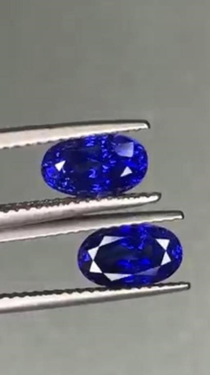 Natural Oval Royal Blue Sapphire Pair 3.94 Cts - V