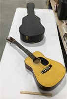 Acoustic guitar w/ case no visible brand