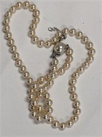 925 CLASP AND PEARL NECKLACE