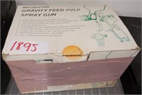 GRAVITY FEED SPRAY GUN