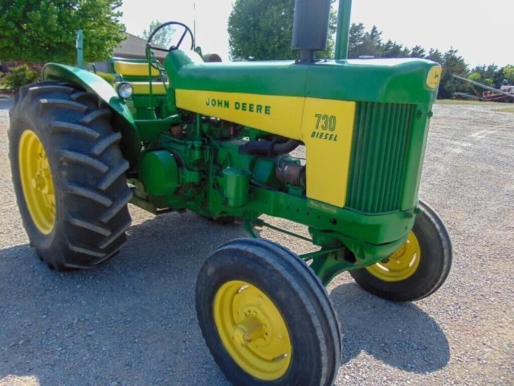 1960 JD 730 tractor