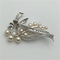 14k White Gold, Diamond And Pearl Brooch
