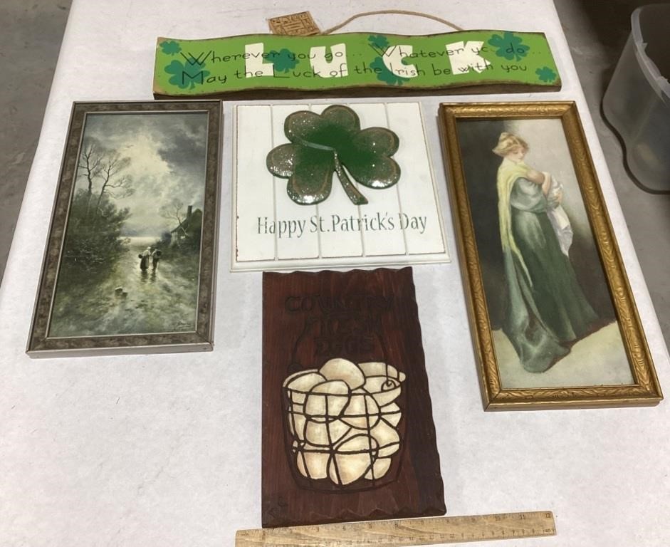 Wall decor w/ Luck of the Irish sign