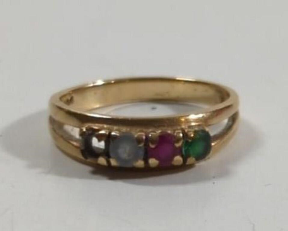 10k Gold Gem Stone Ring Size 8 Missing a Stone