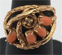 14k Gold And Coral Ring