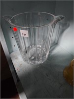 Heavy crystal glass ice bucket