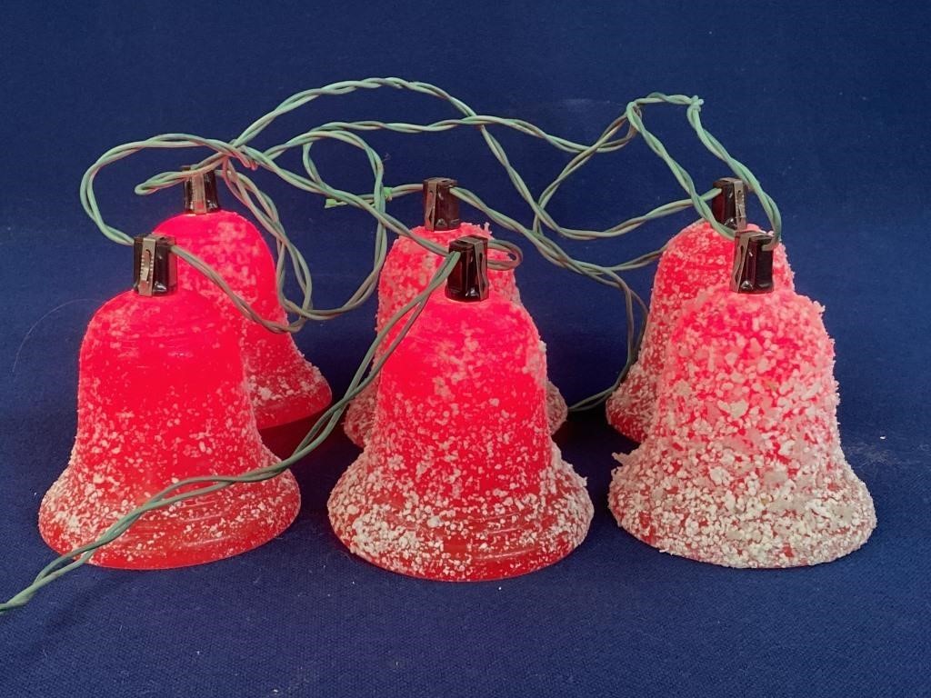 Vintage Bell string lights, missing 1 bell, works