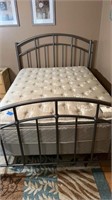 Queen Tiffany master sleep mattress/boxspring &