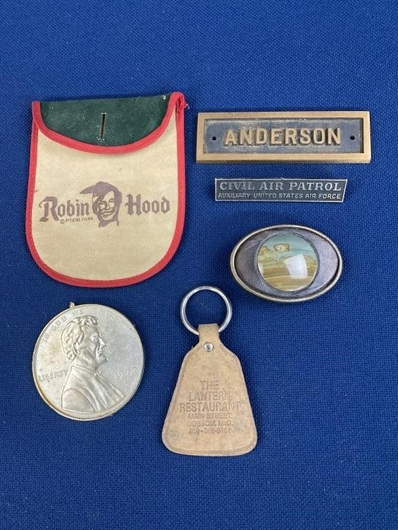 Assorted lot including Military pin, Robin Hood
