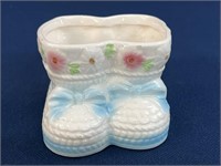Vintage baby boots, planter, Japan, 3308A 4 1/4”