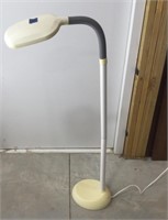 Floor lamp adjustableworks